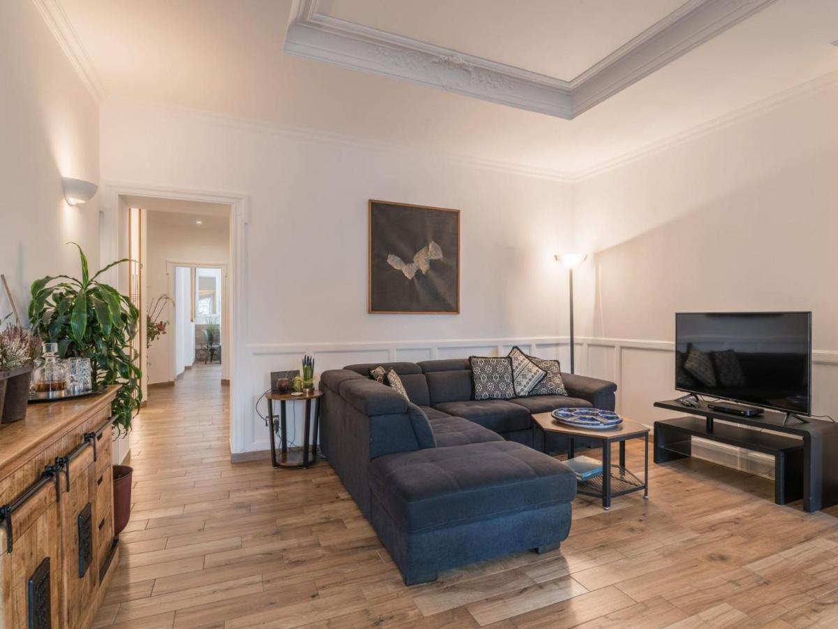 The Best Rent - Elegant Three-Bedroom Apartment A Few Steps From Fontana Di Trevi المظهر الخارجي الصورة